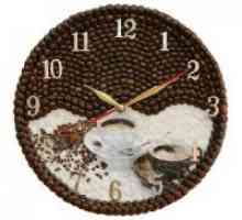 Часовник изработен от кафе на зърна