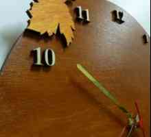 Дървен стенен часовник
