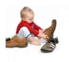 Как да изберем зимата бебешки обувки?