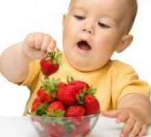 Когато едно дете може да бъде даден на ягоди?