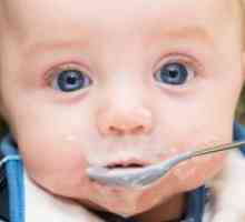 Кога да се въведат твърди храни бебета?