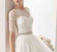 Кратко дантела сватбена рокля