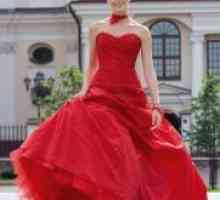 Червената сватбена рокля