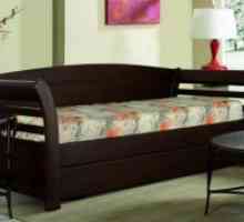 Единична дървено легло
