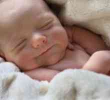 Защо новородено тръпки в съня си?