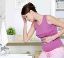 Защо бременните жени сутрешно гадене?