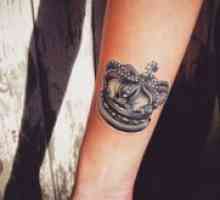 Татуировка на ръката си корона