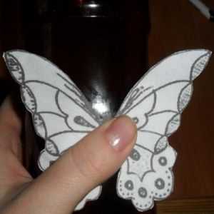 Пеперуди от пластмасови бутилки