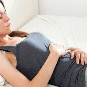 Болки в стомаха след раждането