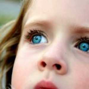 Цвета на очите на детето
