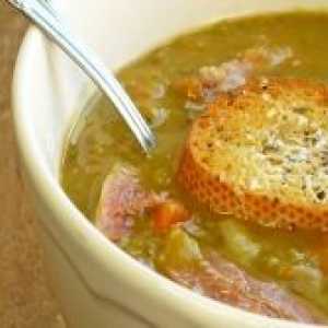 Грахова супа със свинско