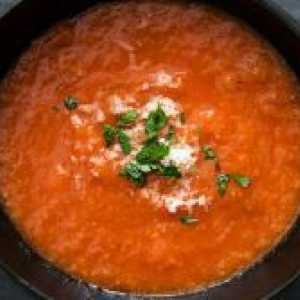 Италианска доматена супа