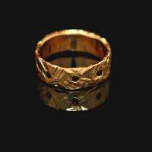 Какво мечта да намерите златен пръстен?