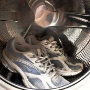 Как да се измие маратонки в пералня?