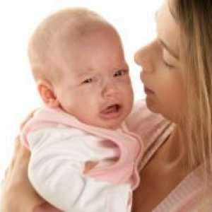 Как да се лекува хрема при бебета?