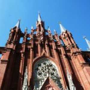 Католическите църкви в Москва