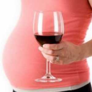 Мога ли бременна червено вино?