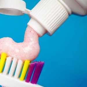 Какво да търсите при избора на паста за зъби