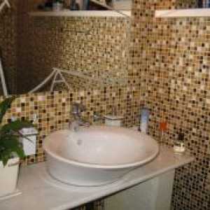 Мозаечни плочки в банята