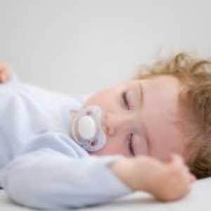 Защо едно дете тръпки в съня си?