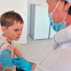 Ваксинирането срещу кърлежи деца