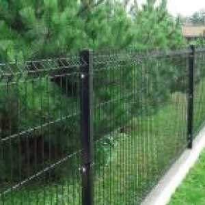 Раздел метална ограда