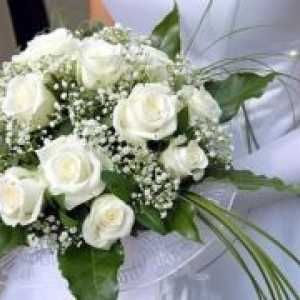 Сватбени букети от рози